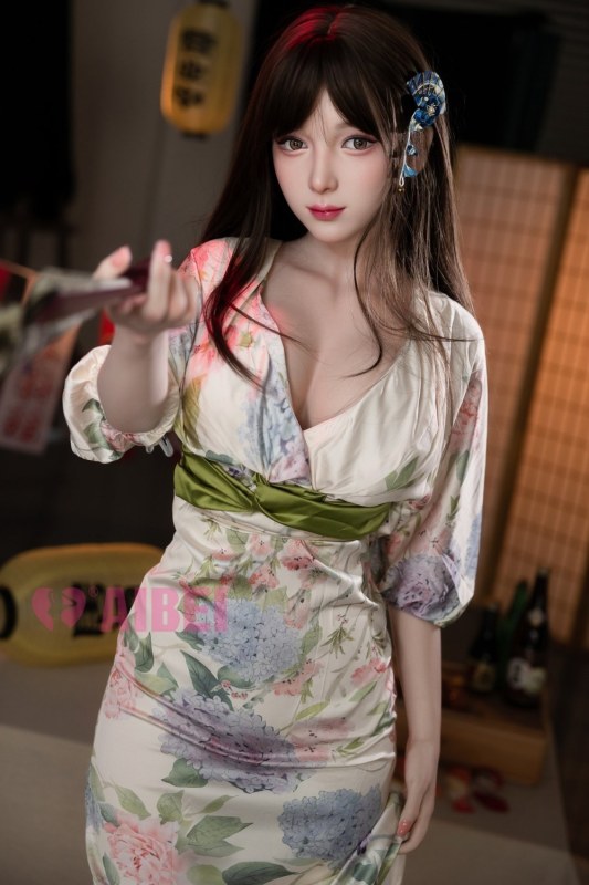 Poupée Silicone Aibei 167cm tête AB17 – en stock
